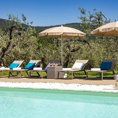 Villa Monnalisa 12, Emma Vinci